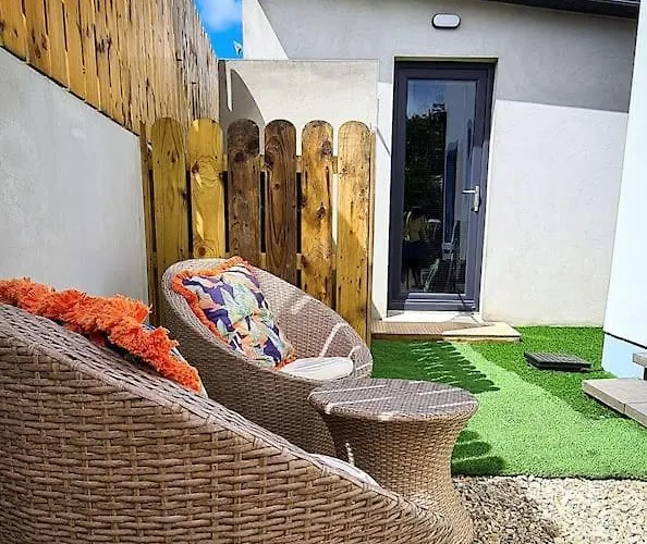 Coastal Heaven * Downings